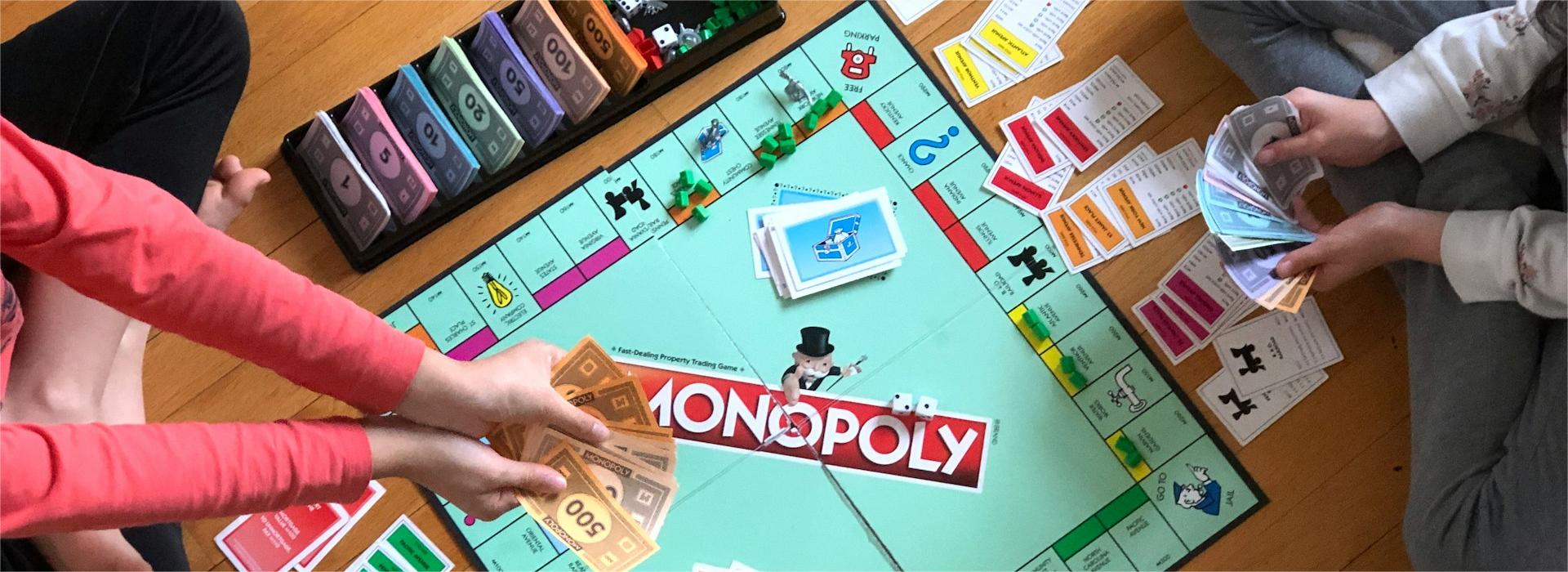 Devant -Jeu De Plateau Boutique maria lin kim IumYoHVeSmI unsplash